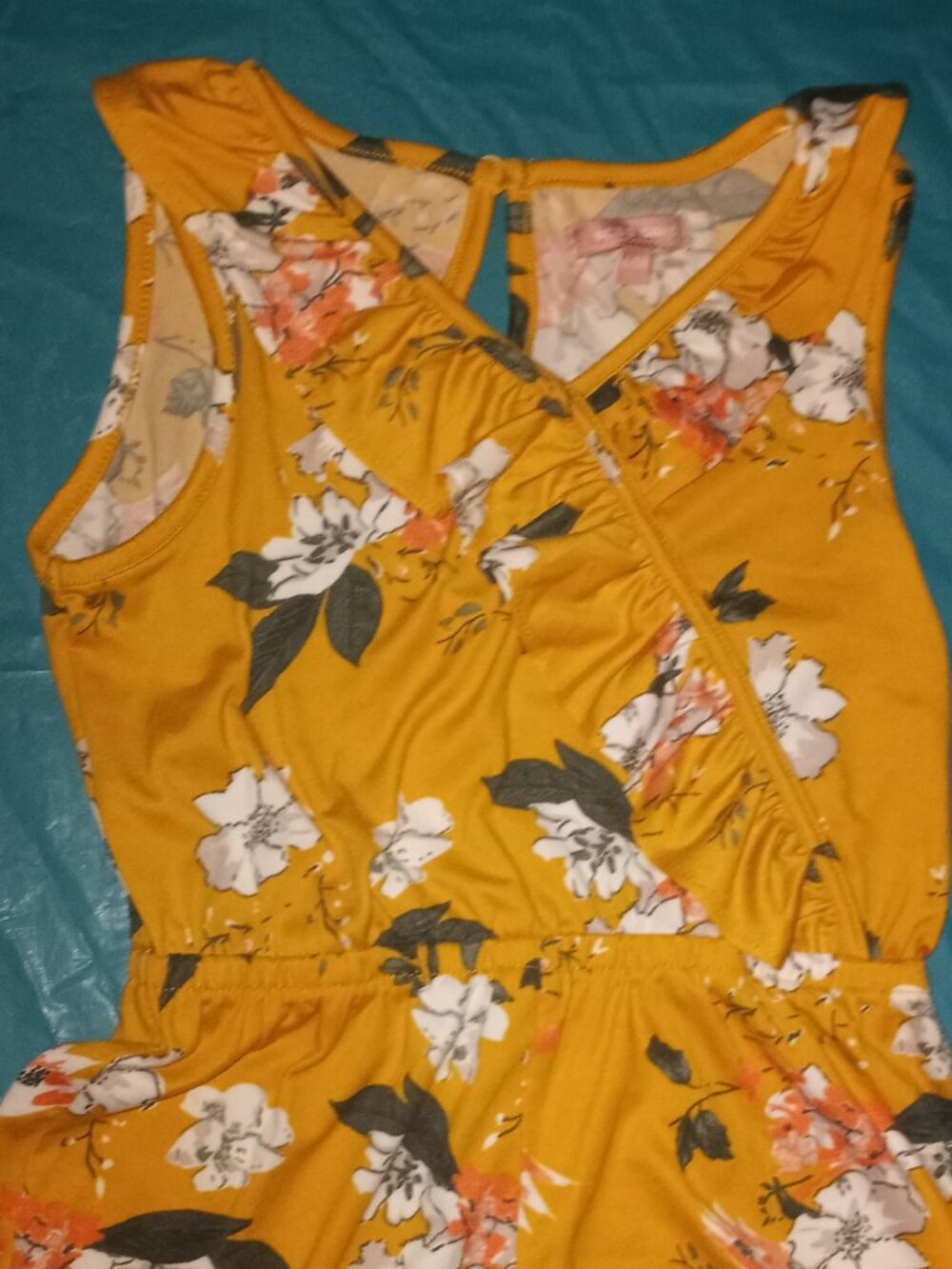 Flowery golden girls jumper size 6/6x